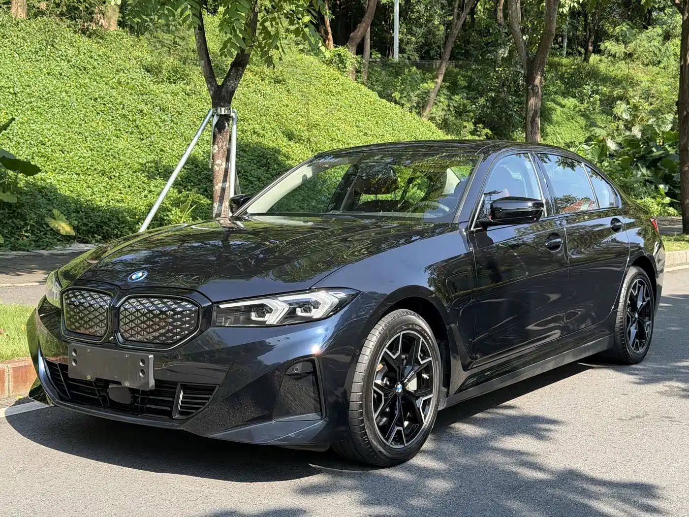 BMW i3 2024