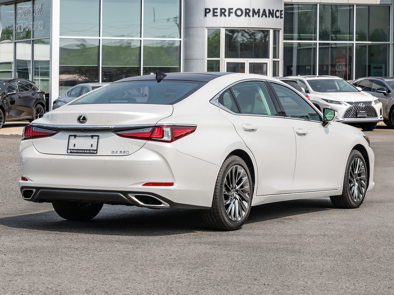 Lexus ES 2025