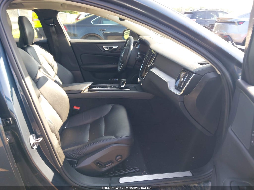 Volvo S60 2024