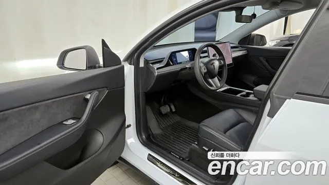 Tesla Model Y 2021