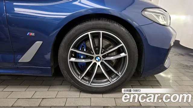 BMW 5 серии 2021