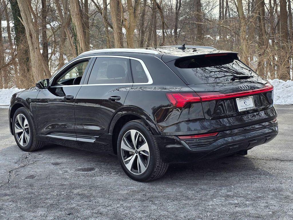 Audi Q8 e-tron 2024