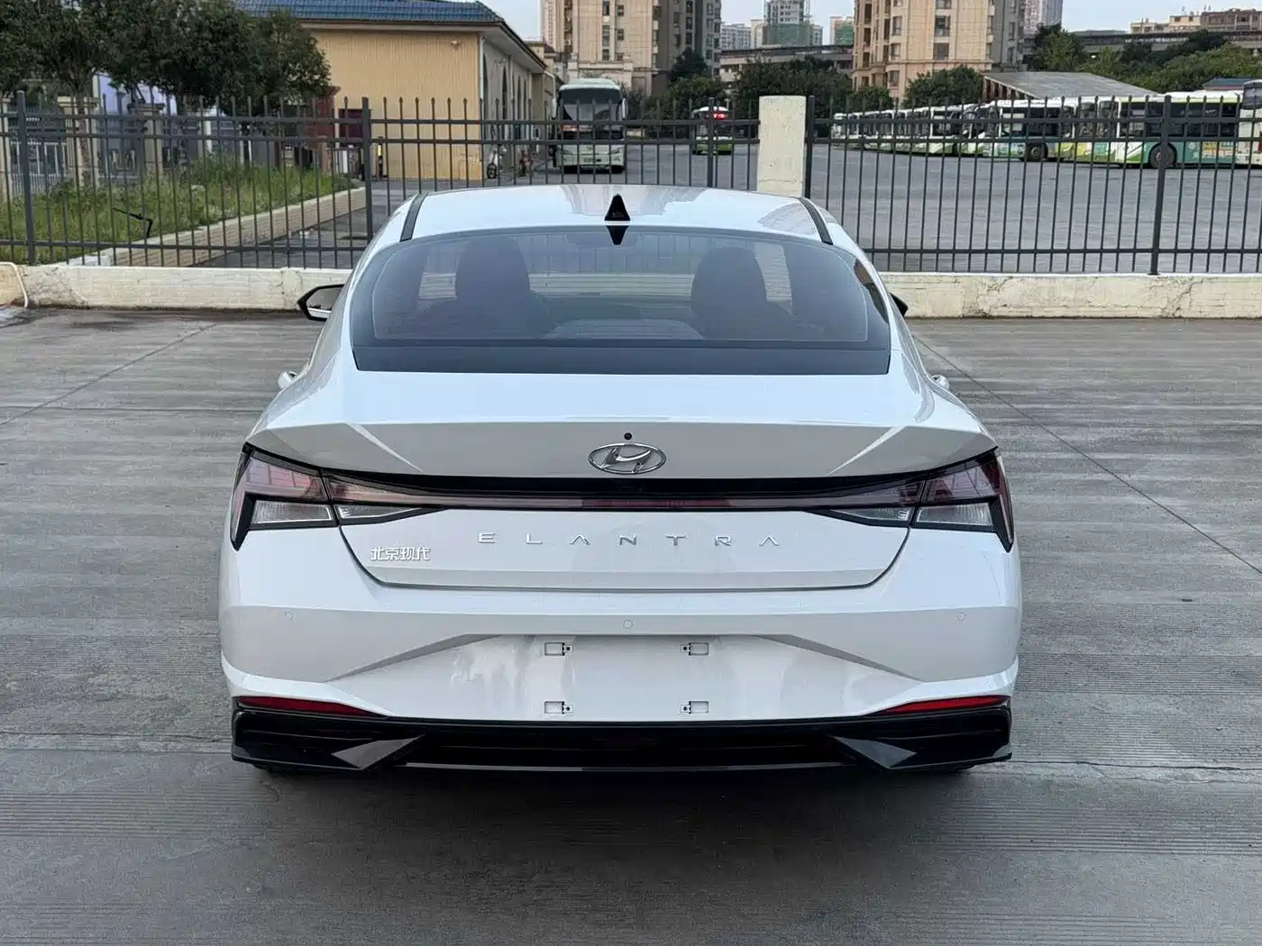 Hyundai Elantra 2022