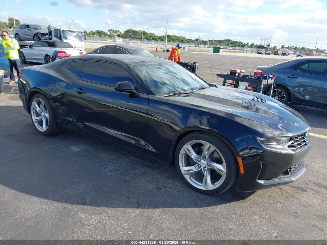 Chevrolet Camaro 2021