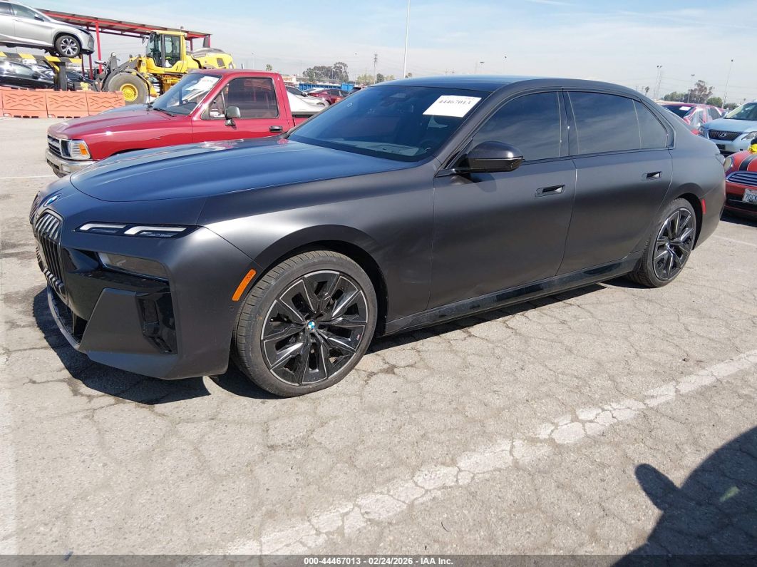 BMW i7 2025