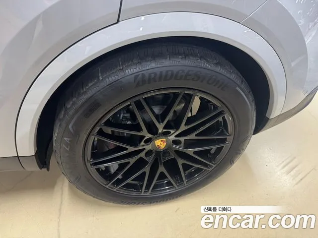 Porsche Cayenne 2024