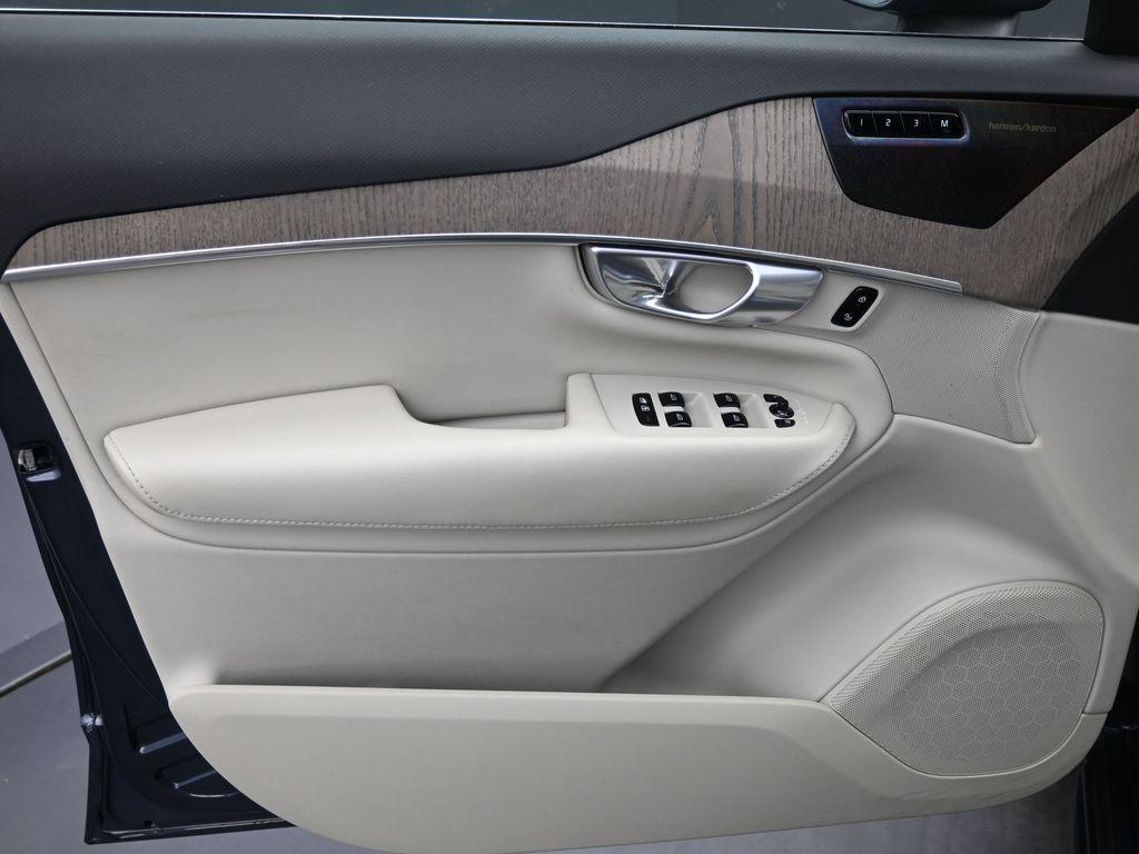 Volvo XC90 2023