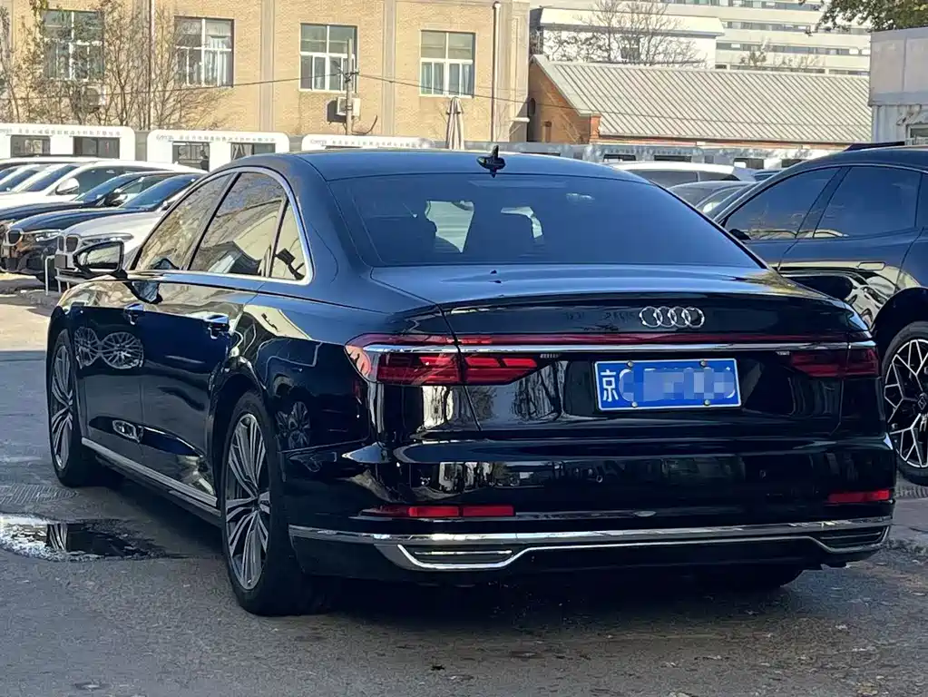 Audi A8 2021