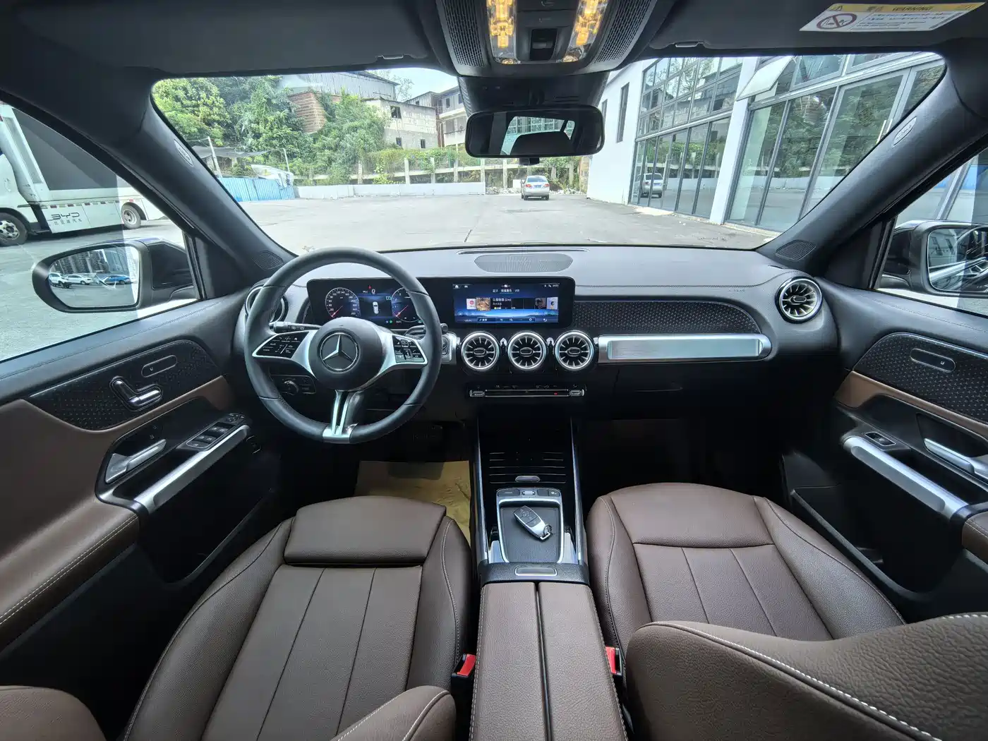 Mercedes-Benz GLB 2025