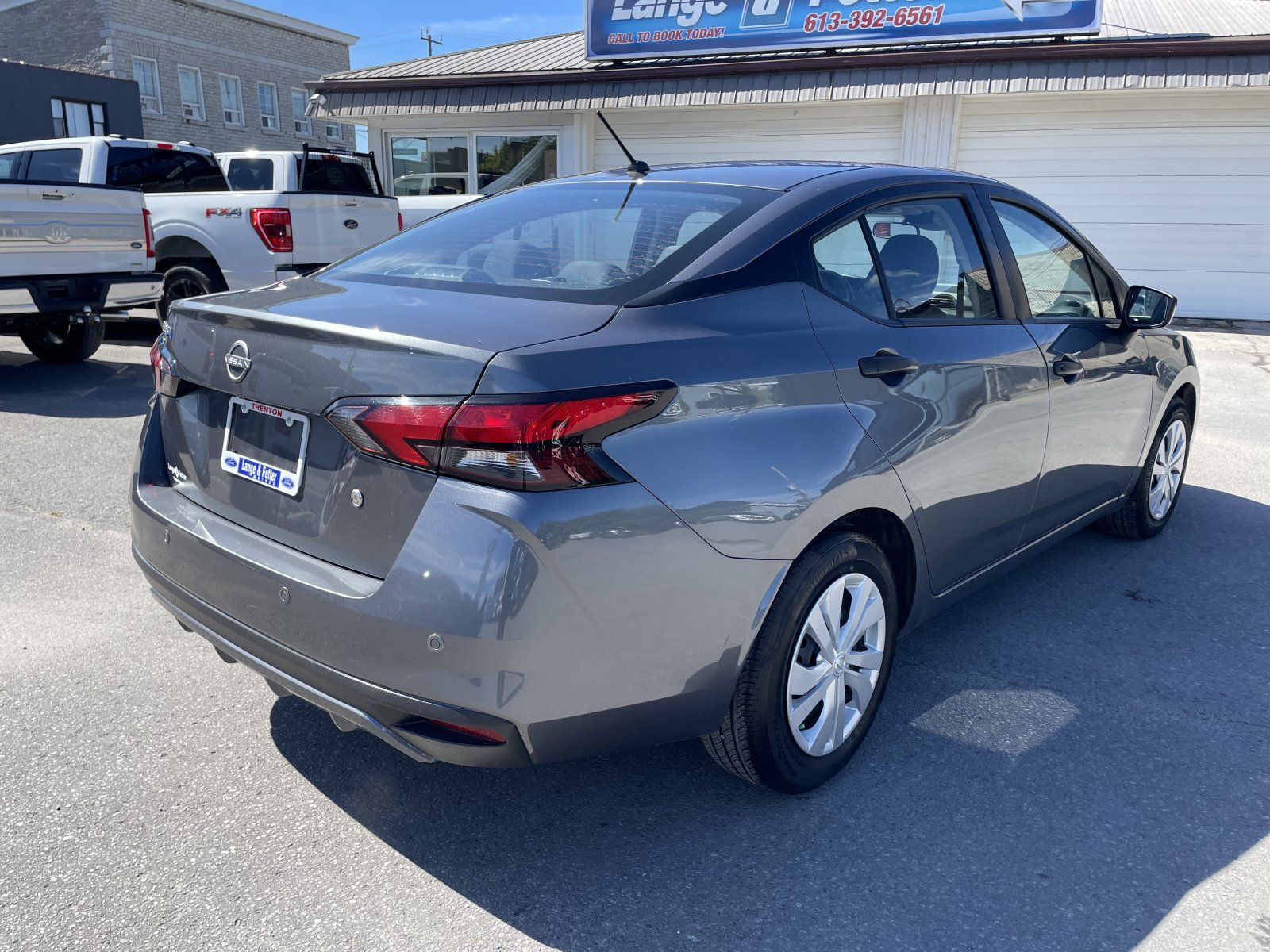 Nissan Versa 2024
