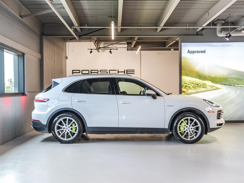 Porsche Cayenne 2022