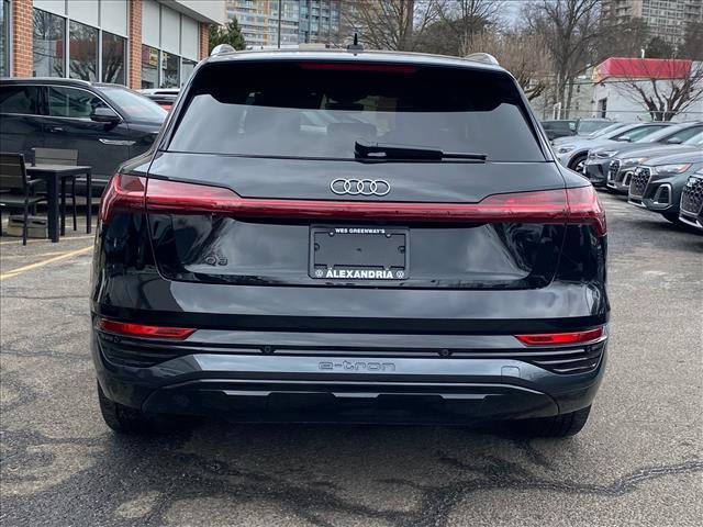 Audi Q8 e-tron 2024