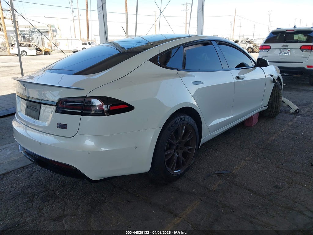 Tesla Model S 2022