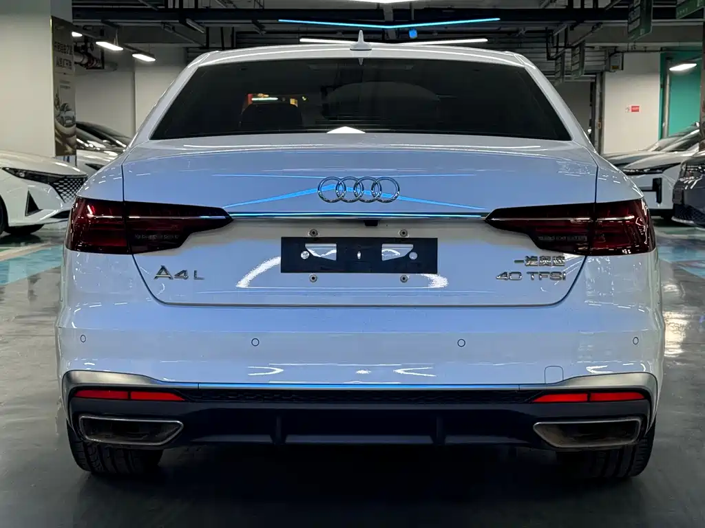 Audi A4 2023
