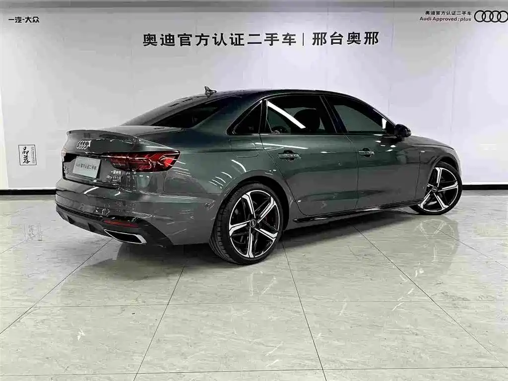 Audi A4 2022