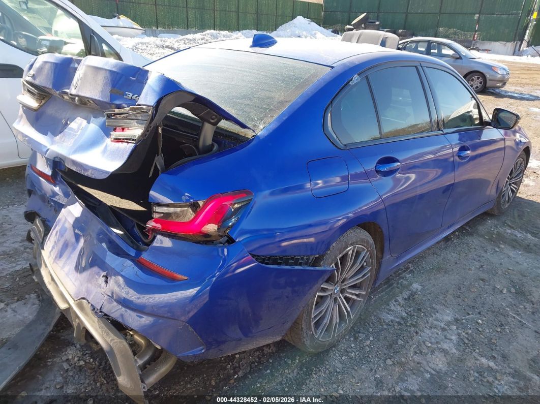 BMW 3 серии 2021