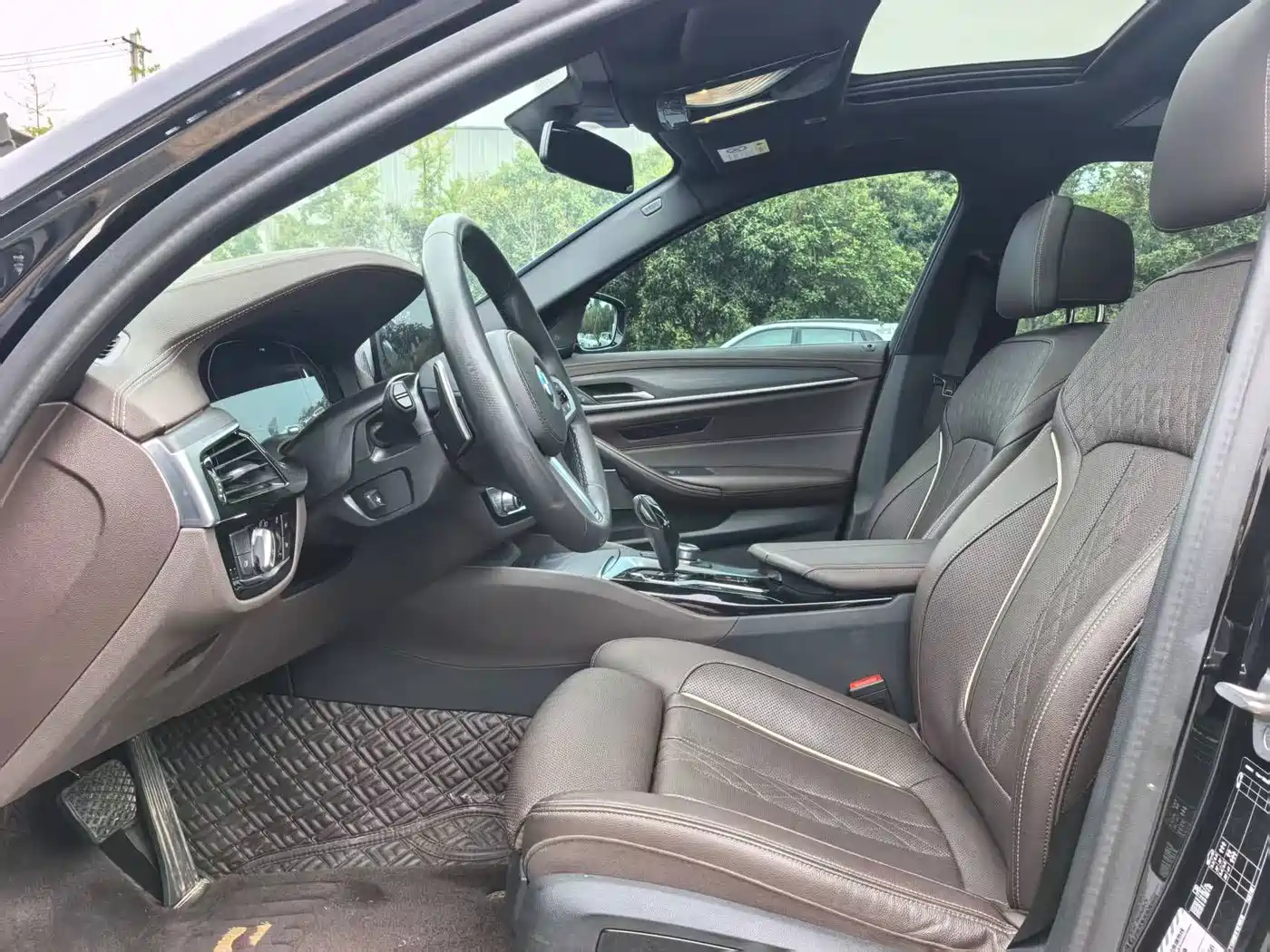 BMW 5 серии 2022