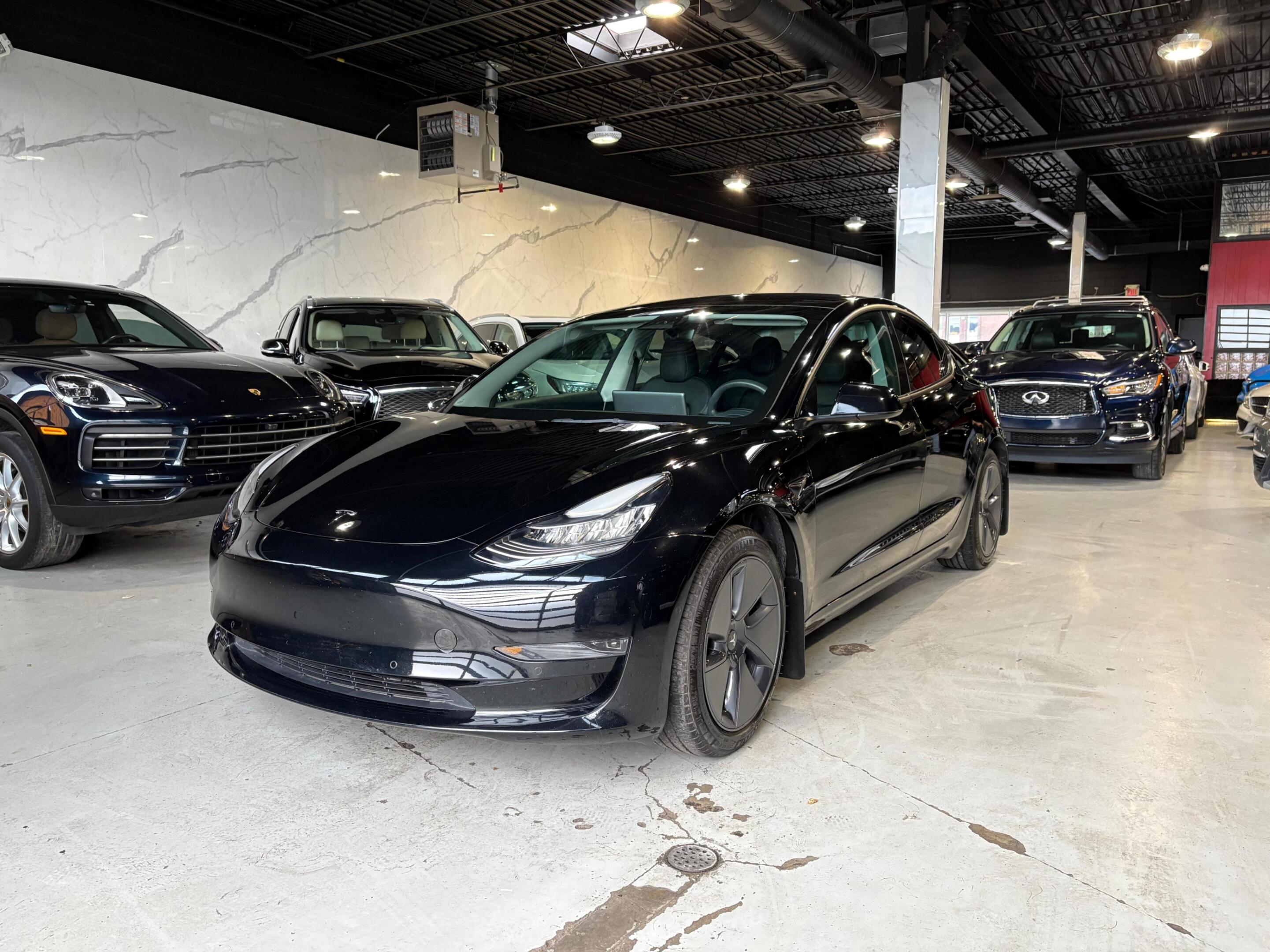 Tesla Model 3 2022