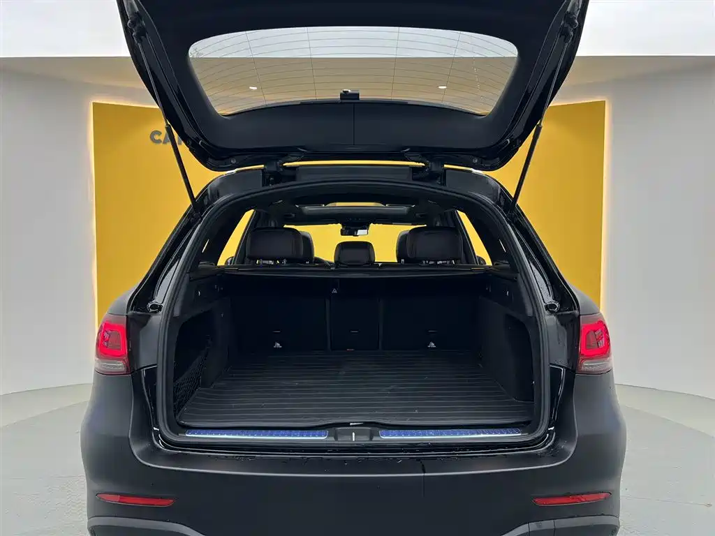Mercedes-Benz GLC 2021