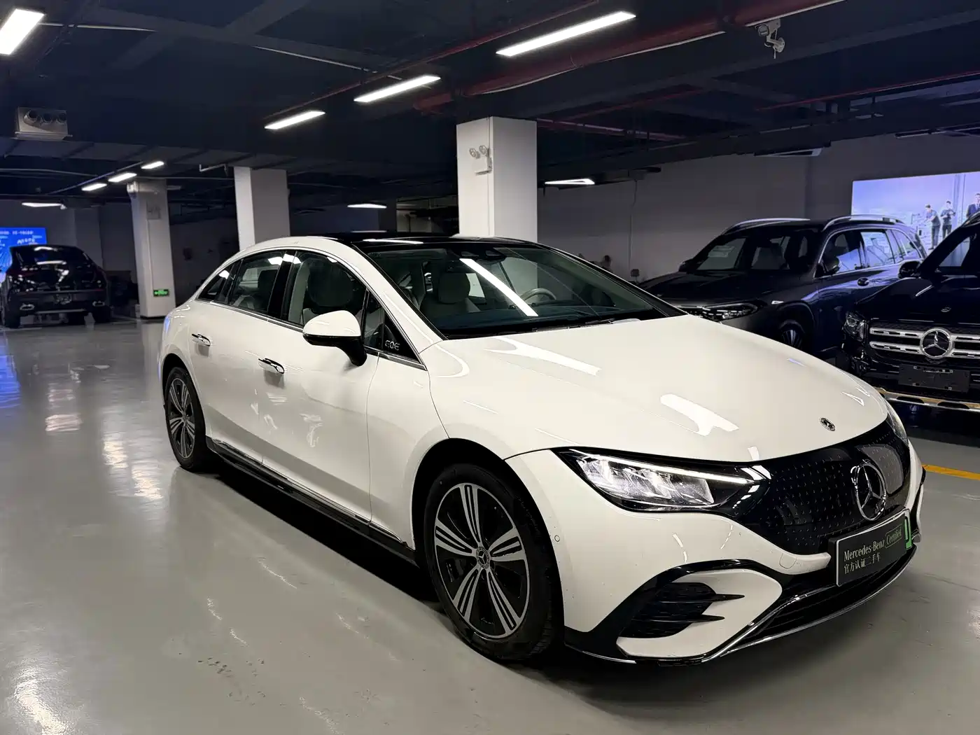 Mercedes-Benz EQE 2025