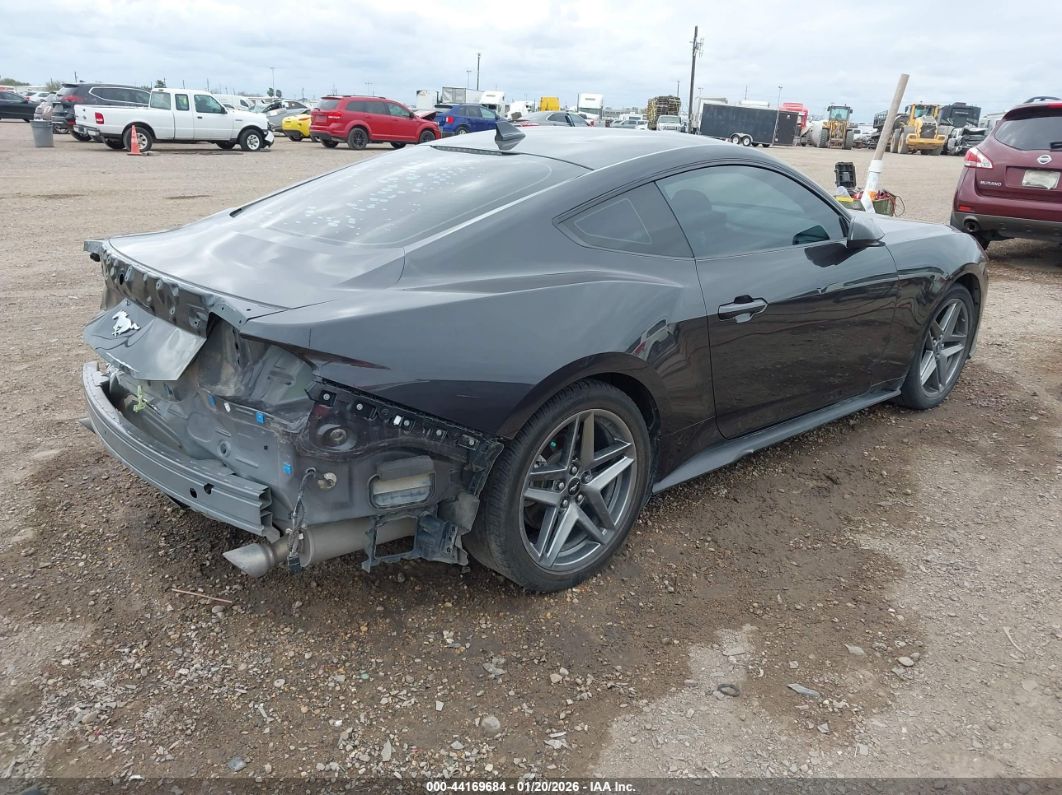Ford Mustang 2024
