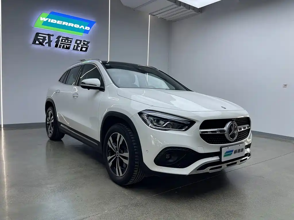 Mercedes-Benz GLA 2023
