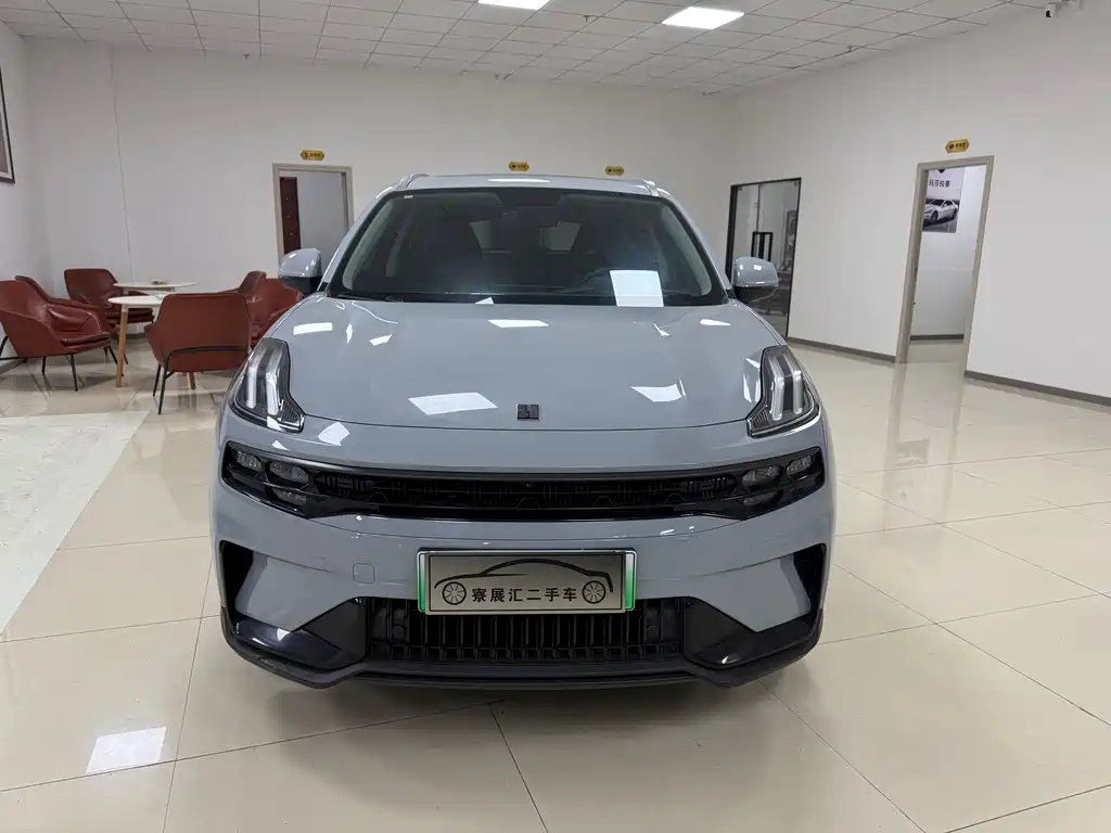 Lynk & Co 06 2023
