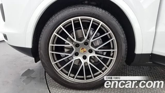 Porsche Cayenne 2023