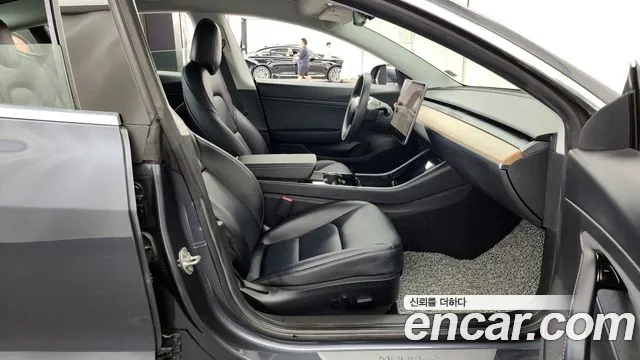 Tesla Model 3 2020