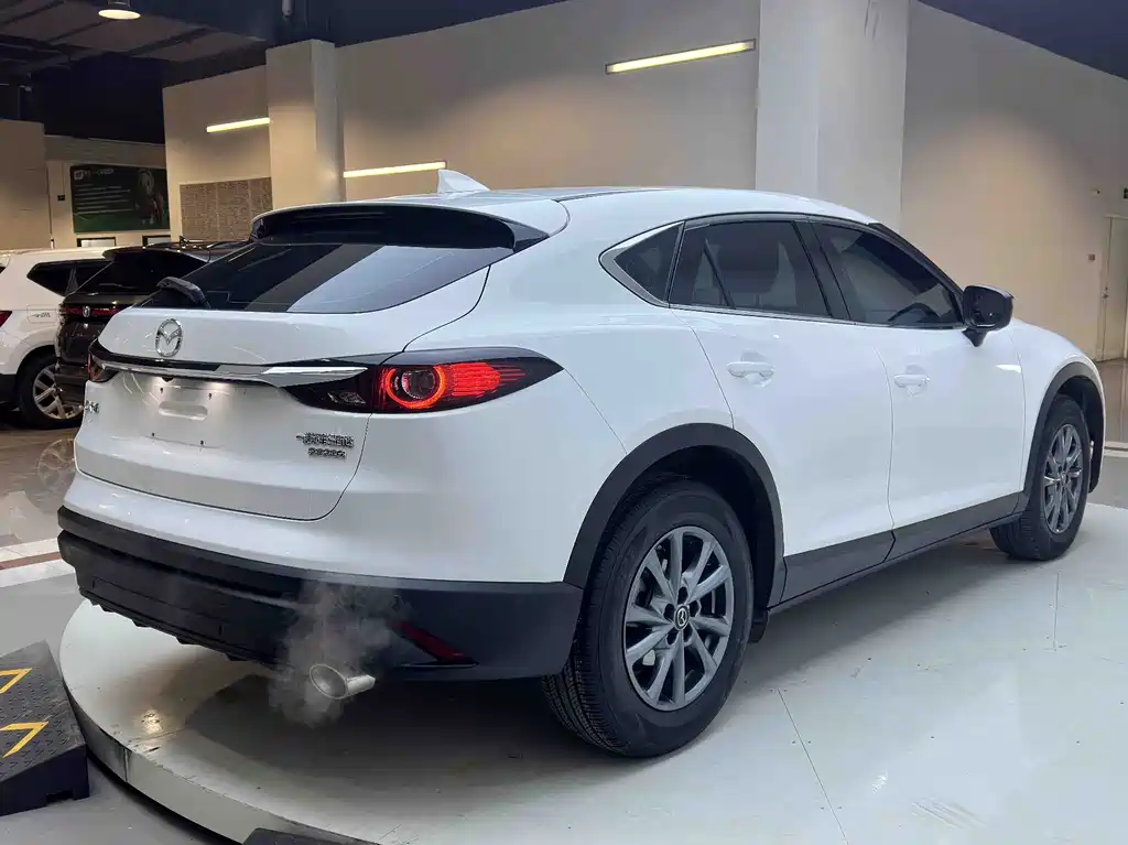 Mazda CX-4 2024