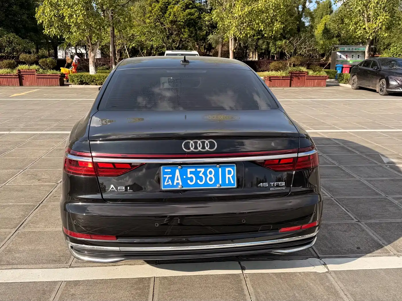 Audi A8 2023