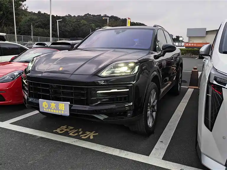 Porsche Cayenne 2024