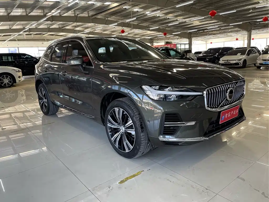 Volvo XC60 2022