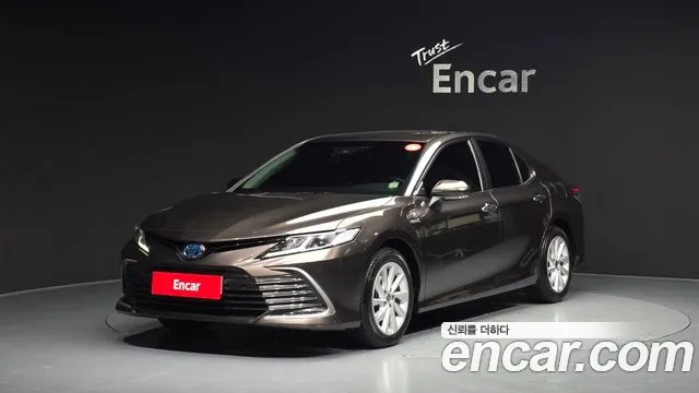 Toyota Camry 2021
