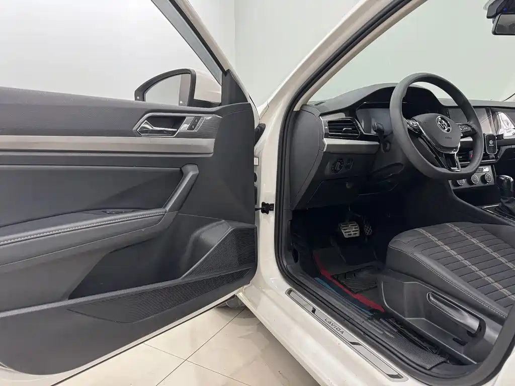 Volkswagen Lavida 2021