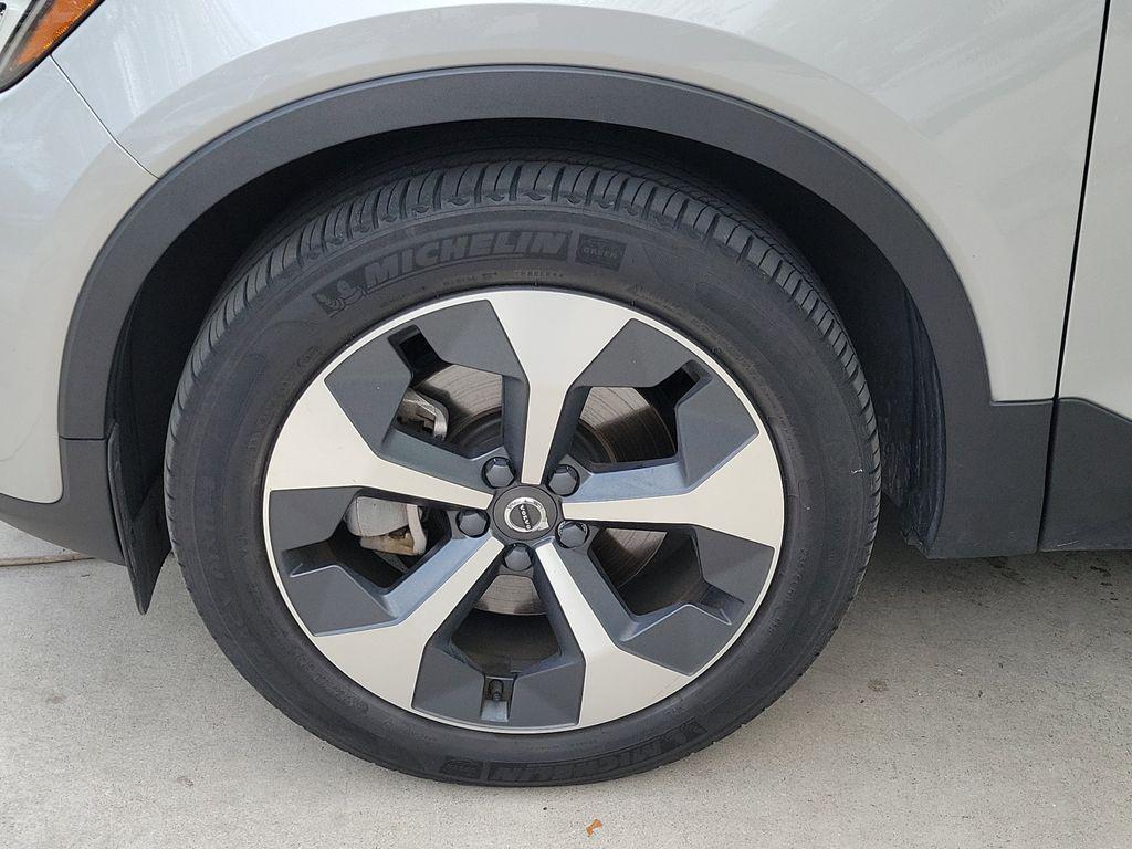 Volvo XC40 2023