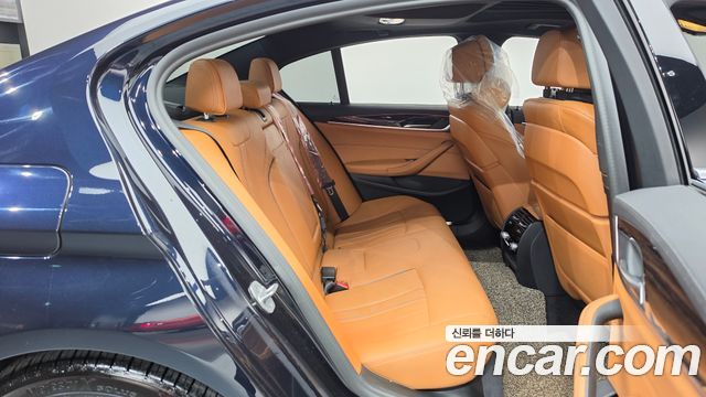 BMW 5 серии 2021