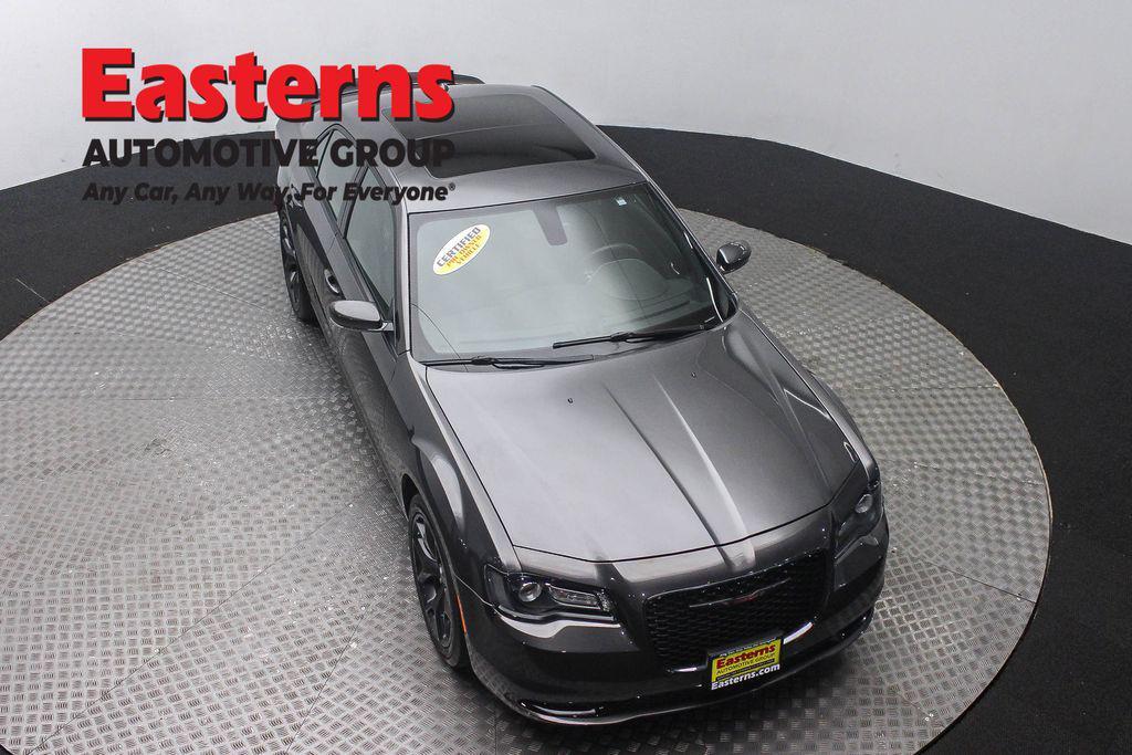 Chrysler 300 2023