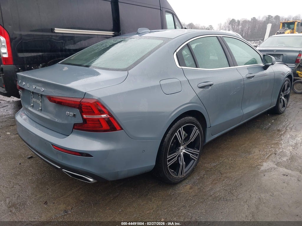 Volvo S60 2022