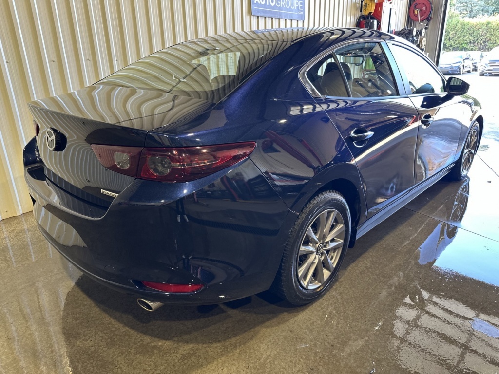 Mazda 3 2021