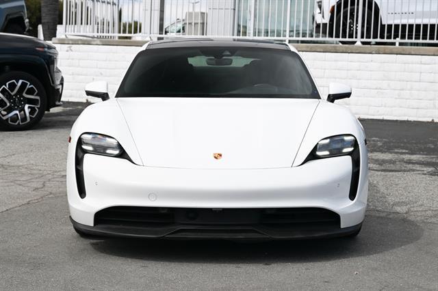 Porsche Taycan 2022