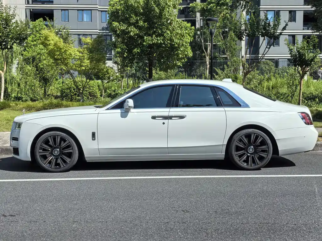 Rolls-Royce Ghost 2021