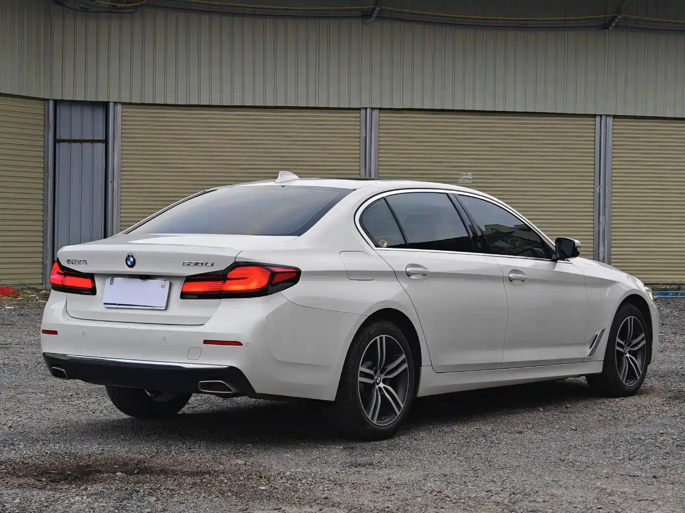 BMW 5 серии 2023
