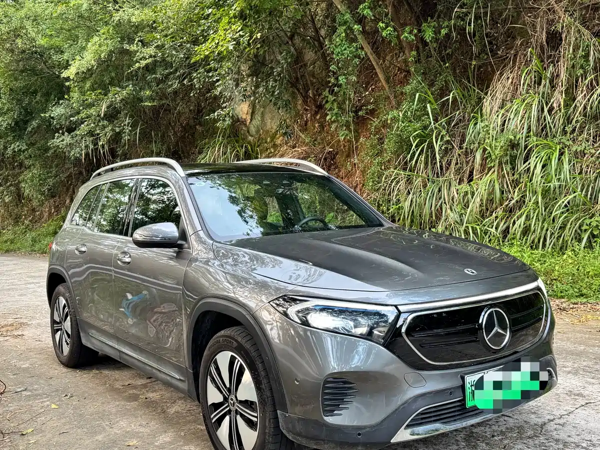 Mercedes-Benz EQB 2024