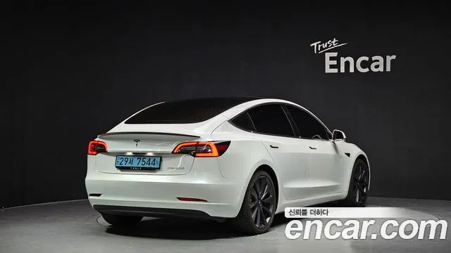 Tesla Model 3 2020