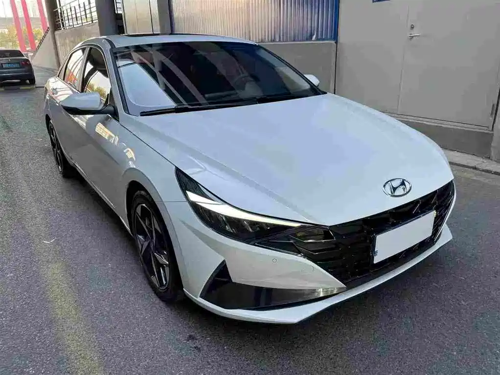 Hyundai Elantra 2021