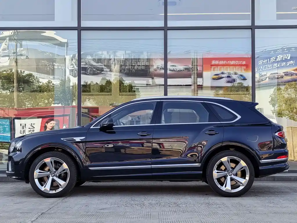 Bentley Bentayga 2024