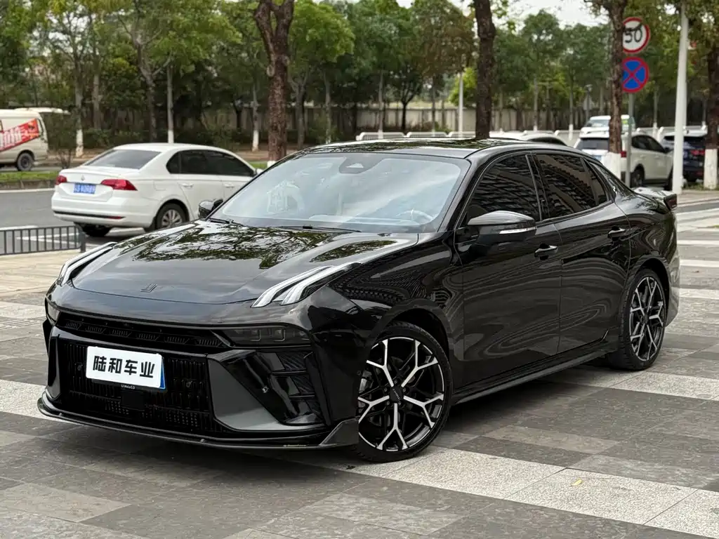Lynk & Co 03 2023