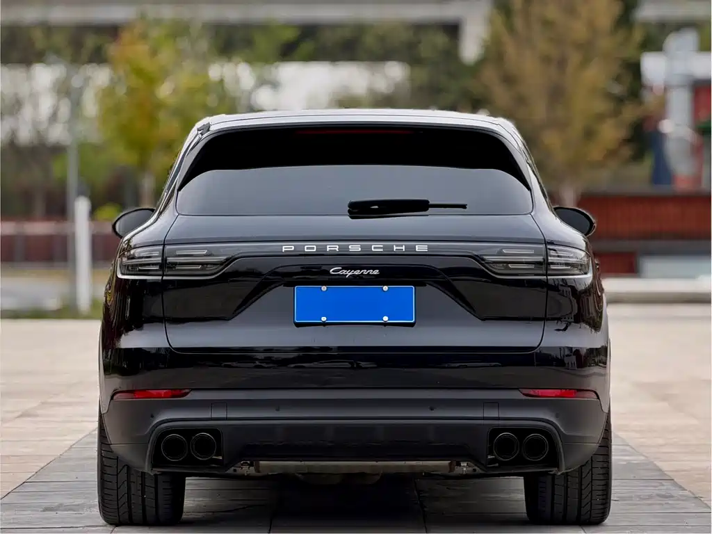 Porsche Cayenne 2022