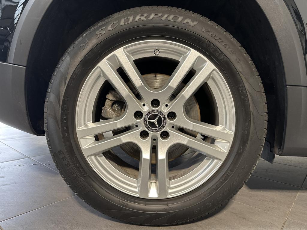 Mercedes-Benz GLB 220 2022